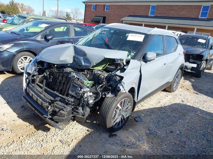 VIN 3N1CP5CV0PL517800 2023 NISSAN KICKS SV