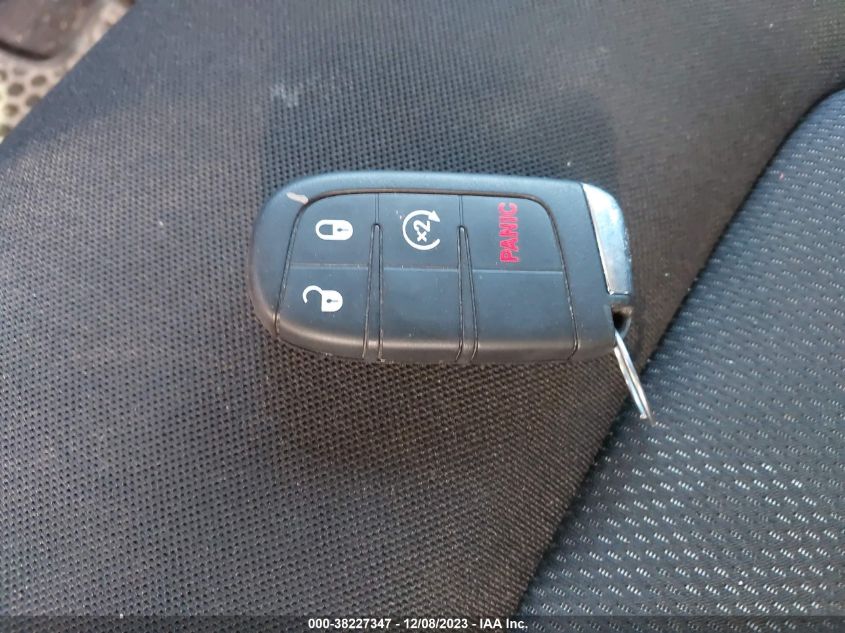 2016 JEEP RENEGADE LATITUDE - ZACCJBBT8GPE04049