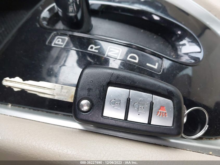 2014 NISSAN ROGUE S - 5N1AT2MT9EC852375