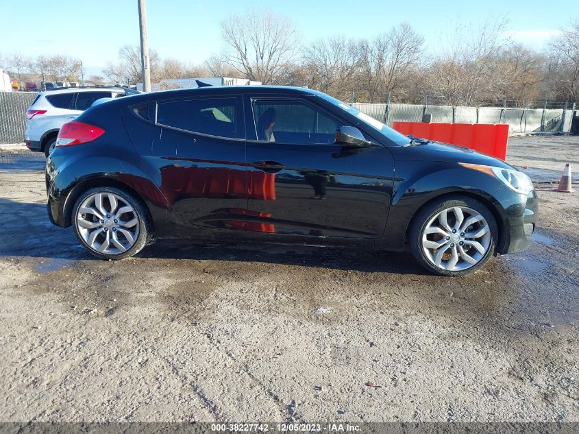 2013 HYUNDAI VELOSTER W/RED INT - KMHTC6AD3DU161817