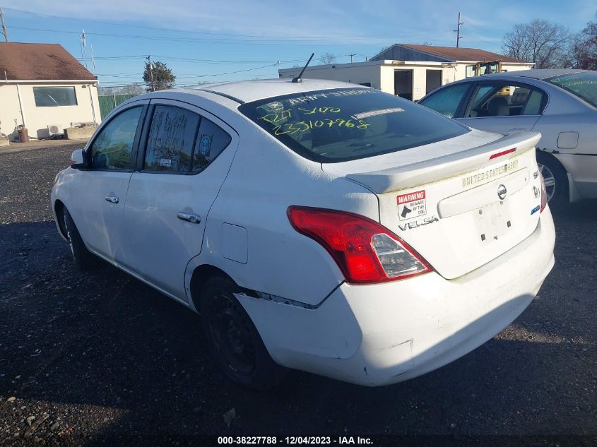 2013 NISSAN VERSA 1.6 SV - 3N1CN7AP8DL886079