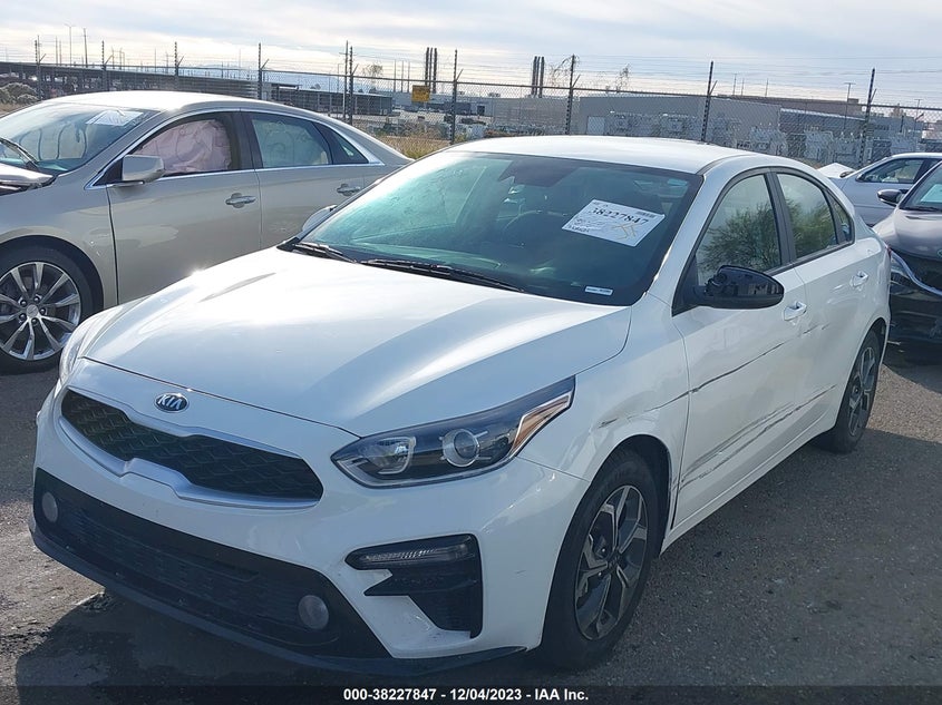 VIN 3KPF24AD6LE235141 2020 KIA FORTE LXS