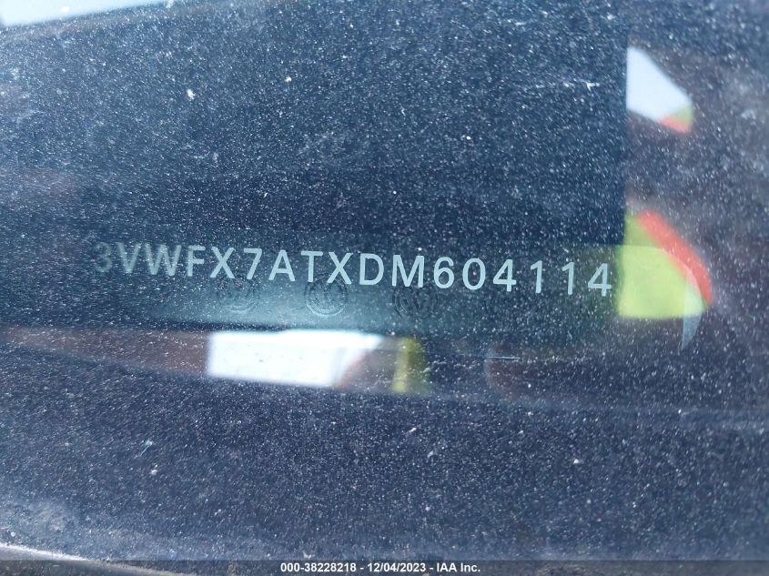 2013 VOLKSWAGEN BEETLE 2.5L ENTRY - 3VWFX7ATXDM604114