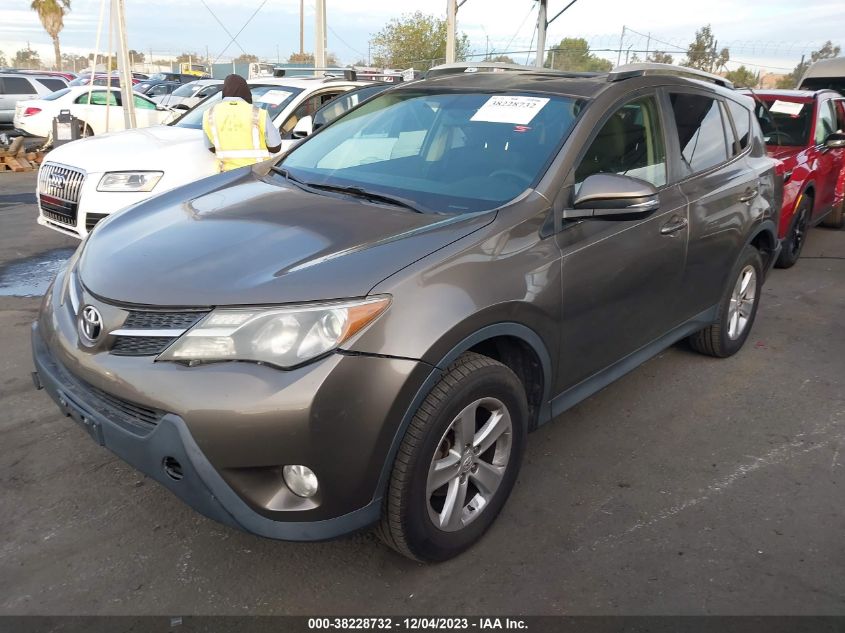 2014 TOYOTA RAV4 XLE - JTMRFREV7ED081996