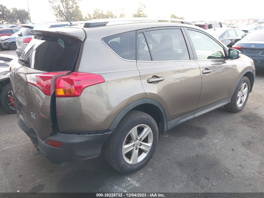 2014 TOYOTA RAV4 XLE - JTMRFREV7ED081996
