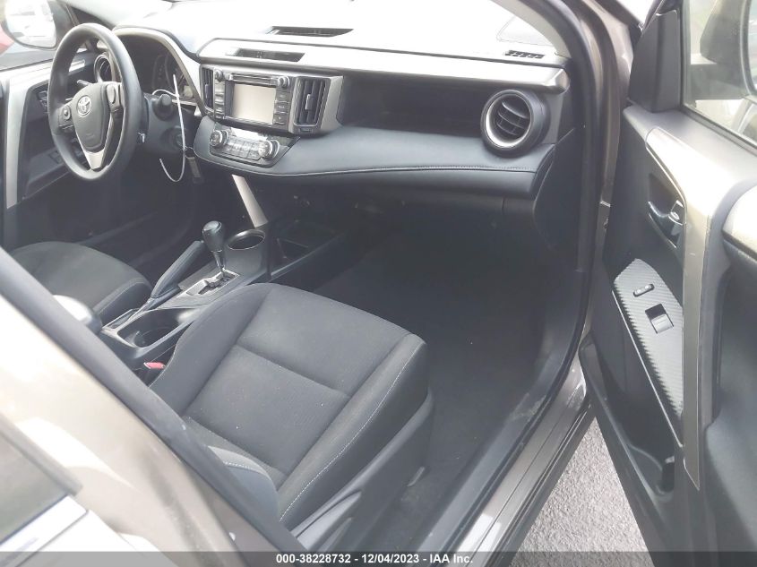 2014 TOYOTA RAV4 XLE - JTMRFREV7ED081996