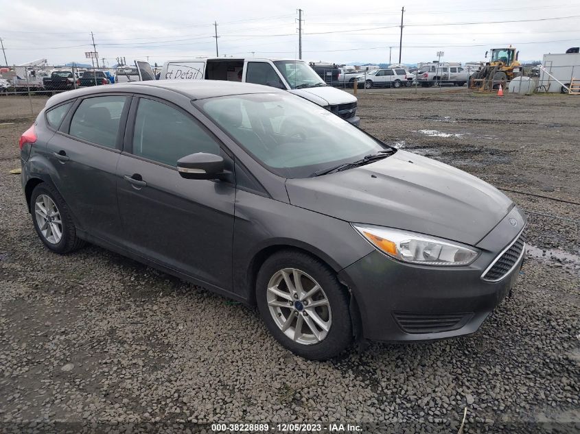 2015 FORD FOCUS SE - 1FADP3K25FL386389