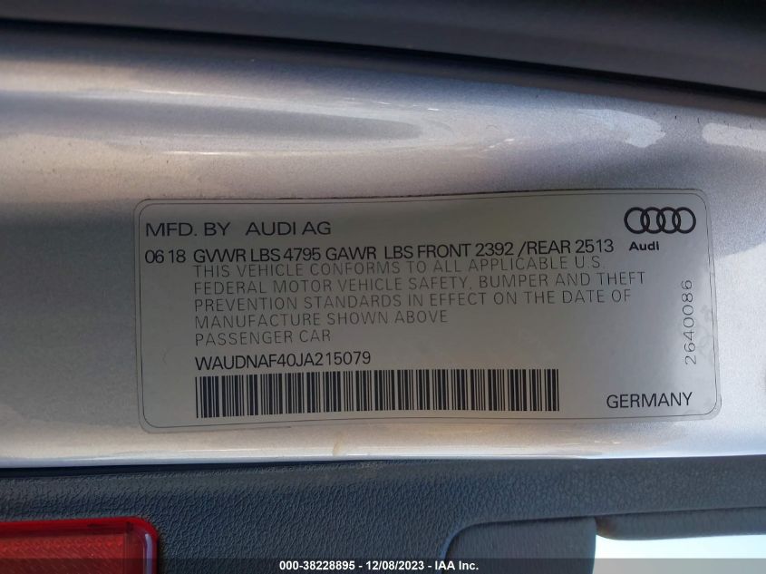 WAUDNAF40JA215079 2018 AUDI A4, photo no. 9