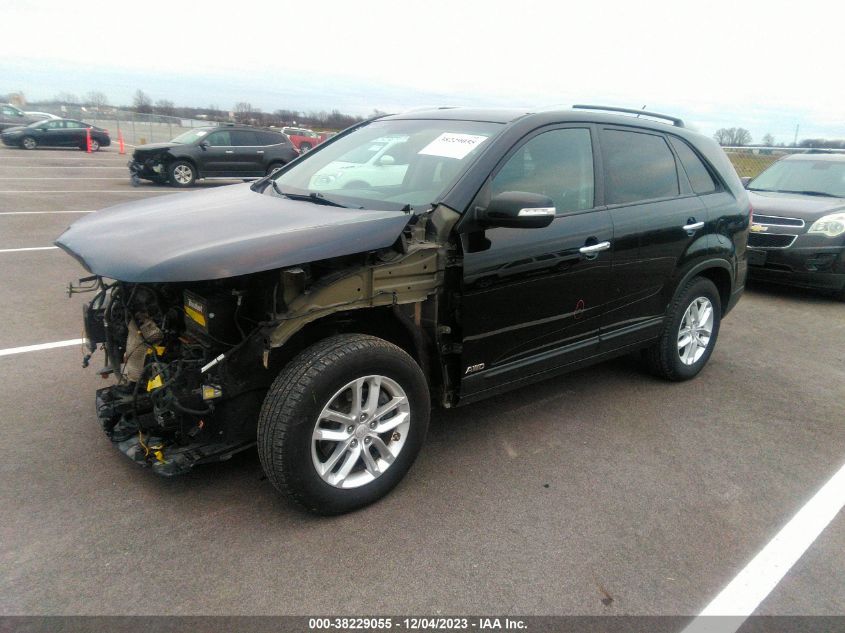 2015 KIA SORENTO LX V6 - 5XYKTDA73FG639656