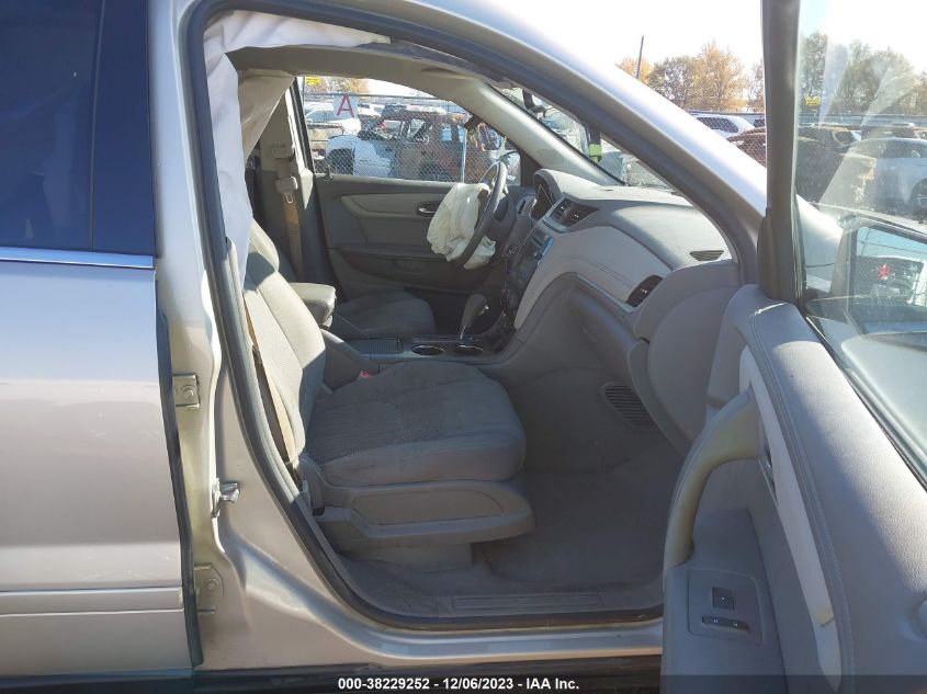 2015 CHEVROLET TRAVERSE LT - 1GNKRGKD9FJ103354