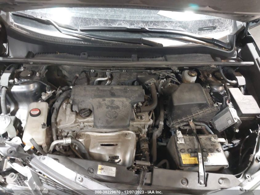 2015 TOYOTA RAV4 XLE - JTMRFREV0FD156376