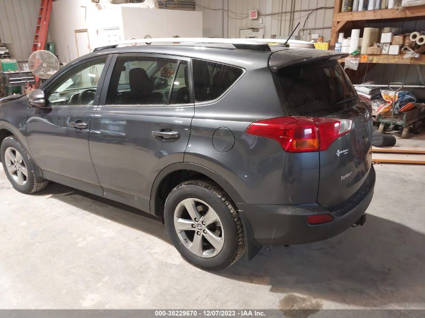 2015 TOYOTA RAV4 XLE - JTMRFREV0FD156376