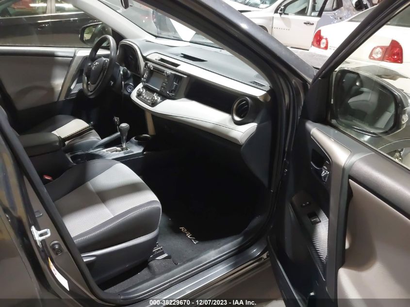 2015 TOYOTA RAV4 XLE - JTMRFREV0FD156376