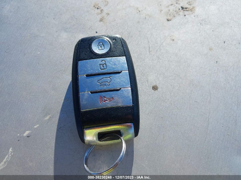 2015 KIA SOUL + - KNDJP3A56F7752037
