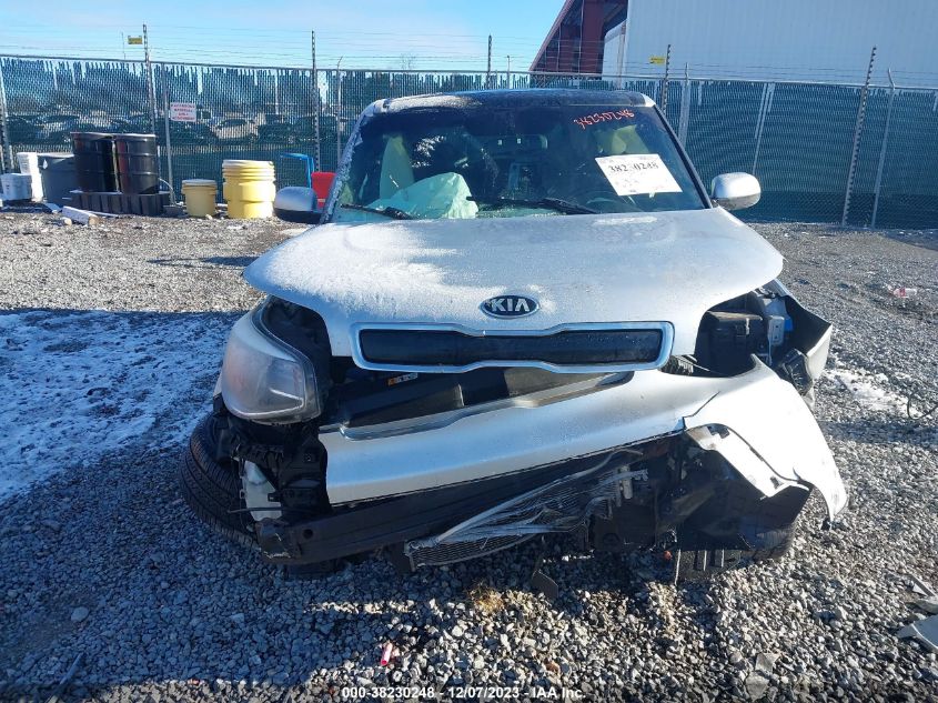 2015 KIA SOUL + - KNDJP3A56F7752037