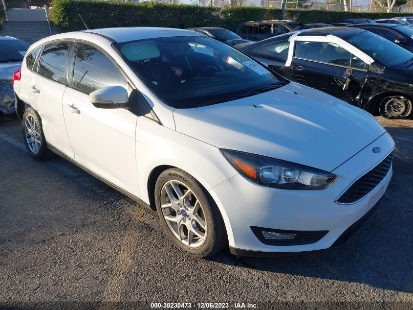 2015 FORD FOCUS SE - 1FADP3K29FL329872