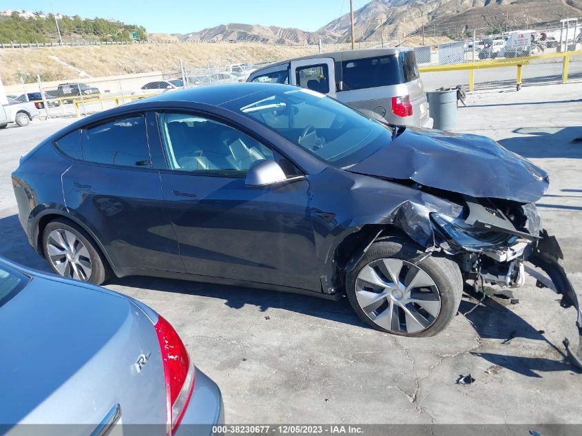 2021 TESLA MODEL Y STANDARD RANGE - 5YJYGDED1MF110404