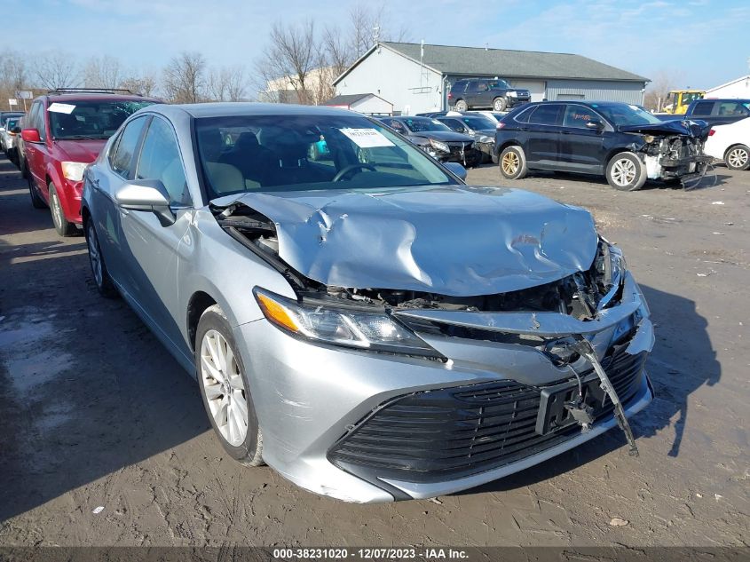 2018 TOYOTA CAMRY L/LE/XLE/SE/XSE - 4T1B11HK4JU100982