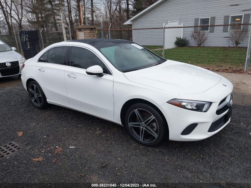 2019 MERCEDES-BENZ A 220 4MATIC - WDD3G4FB8KW019829