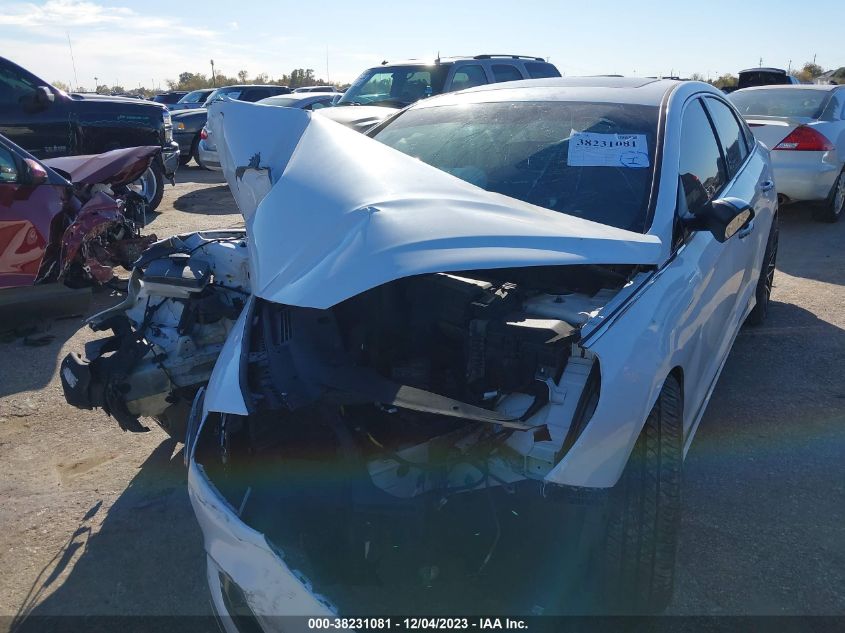 2018 HYUNDAI SONATA SPORT - 5NPE34AF3JH688457