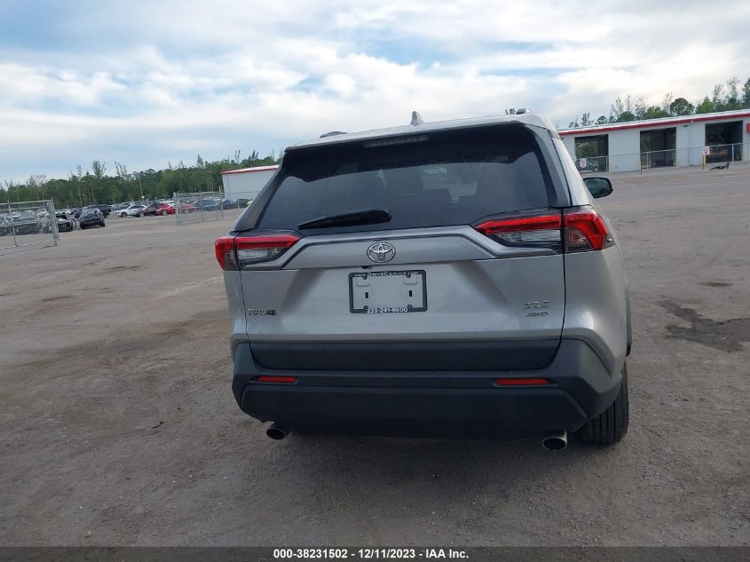 2020 TOYOTA RAV4 XLE - 2T3P1RFV8LC079342