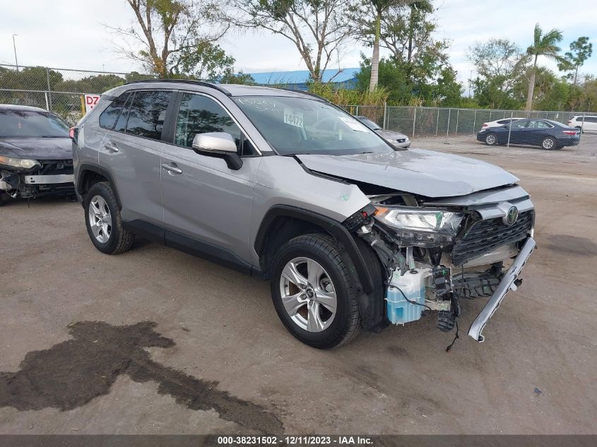 2020 TOYOTA RAV4 XLE - 2T3P1RFV8LC079342