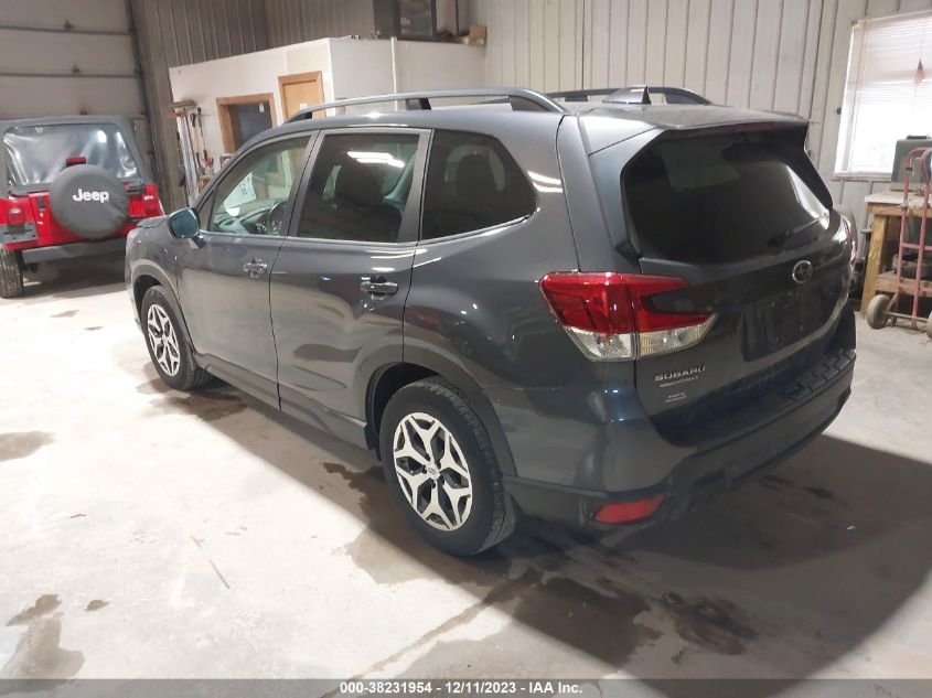 2021 SUBARU FORESTER PREMIUM - JF2SKAJC9MH517789