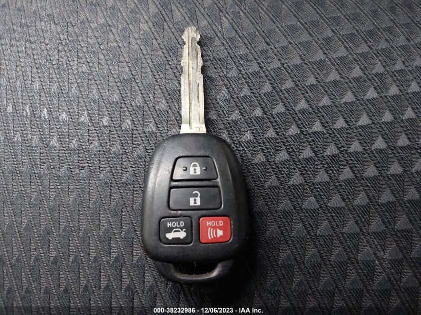 2015 TOYOTA CAMRY LE/XLE/SE/XSE - 4T1BF1FKXFU912377