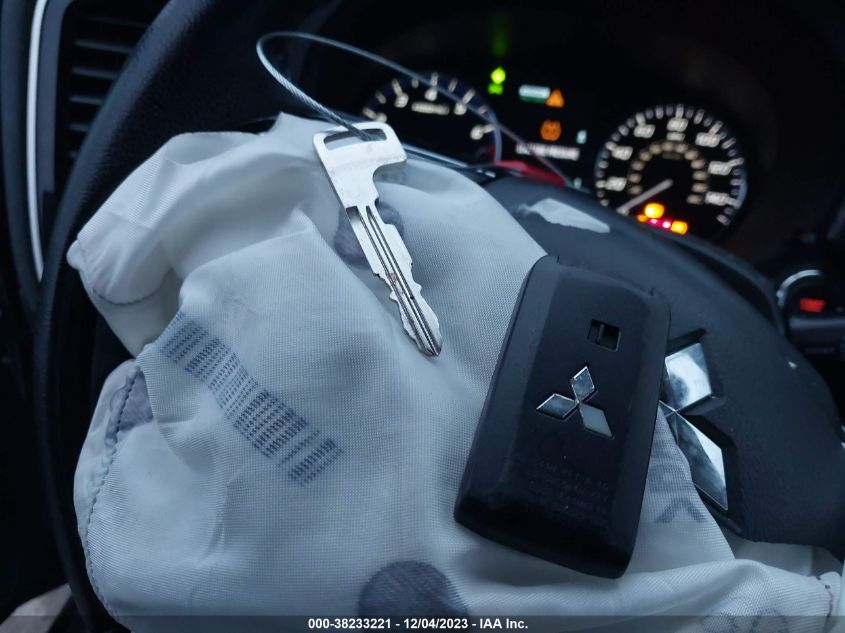 2019 MITSUBISHI OUTLANDER SEL - JA4AZ3A36KZ038720