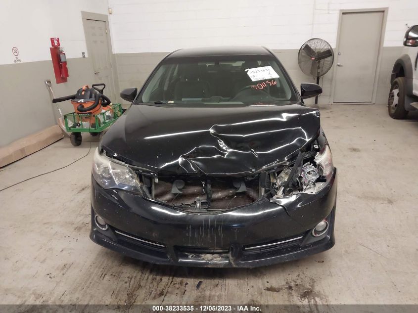2014 TOYOTA CAMRY SE - 4T1BF1FK3EU301136