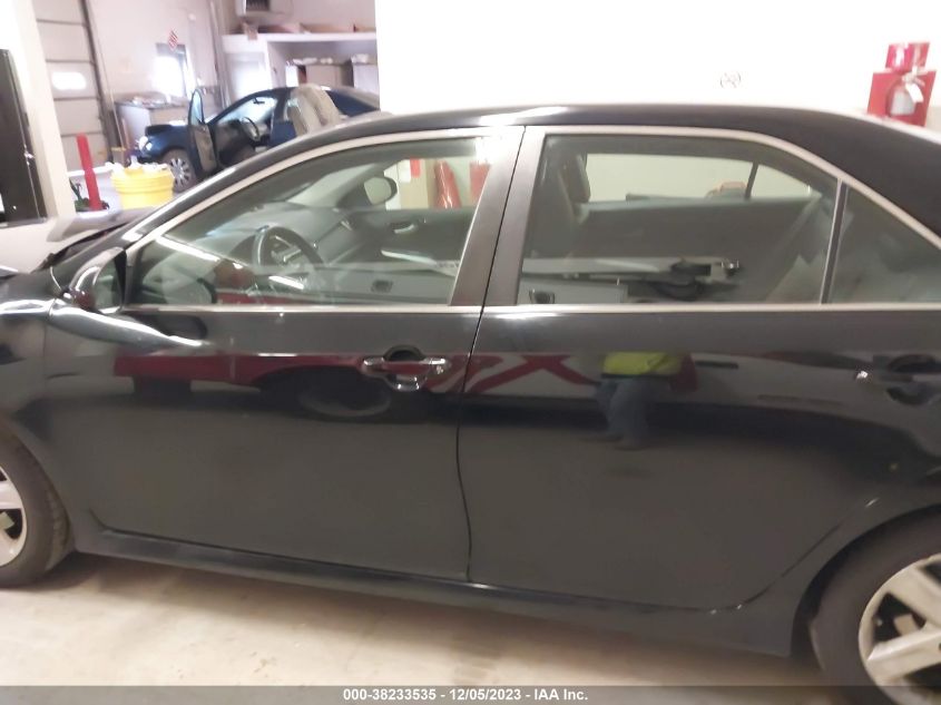 2014 TOYOTA CAMRY SE - 4T1BF1FK3EU301136