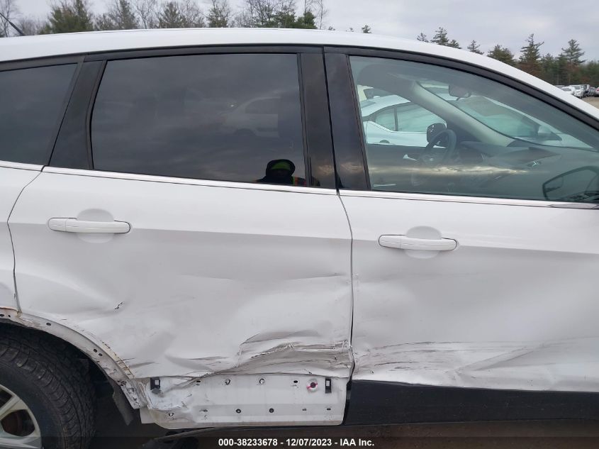 2017 FORD ESCAPE SE - 1FMCU9G91HUD55673