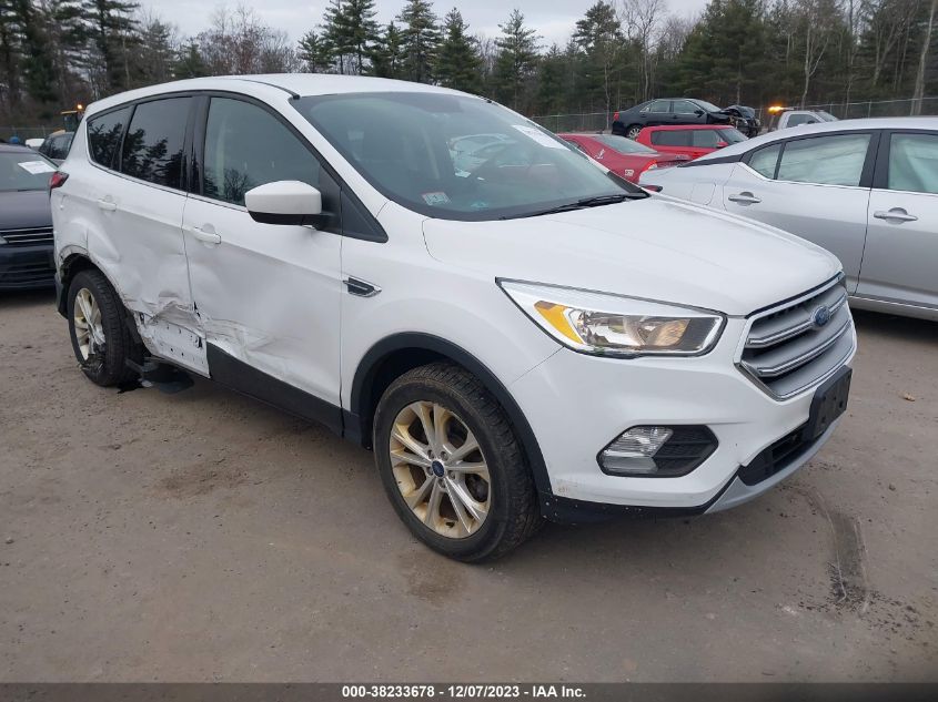 2017 FORD ESCAPE SE - 1FMCU9G91HUD55673