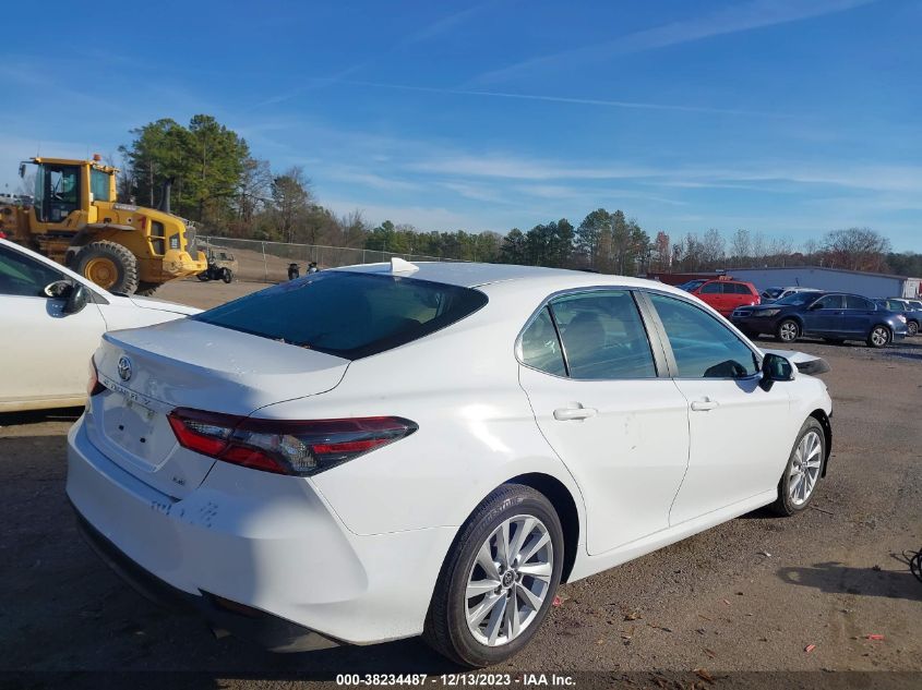 2022 TOYOTA CAMRY LE - 4T1C11AK3NU698549