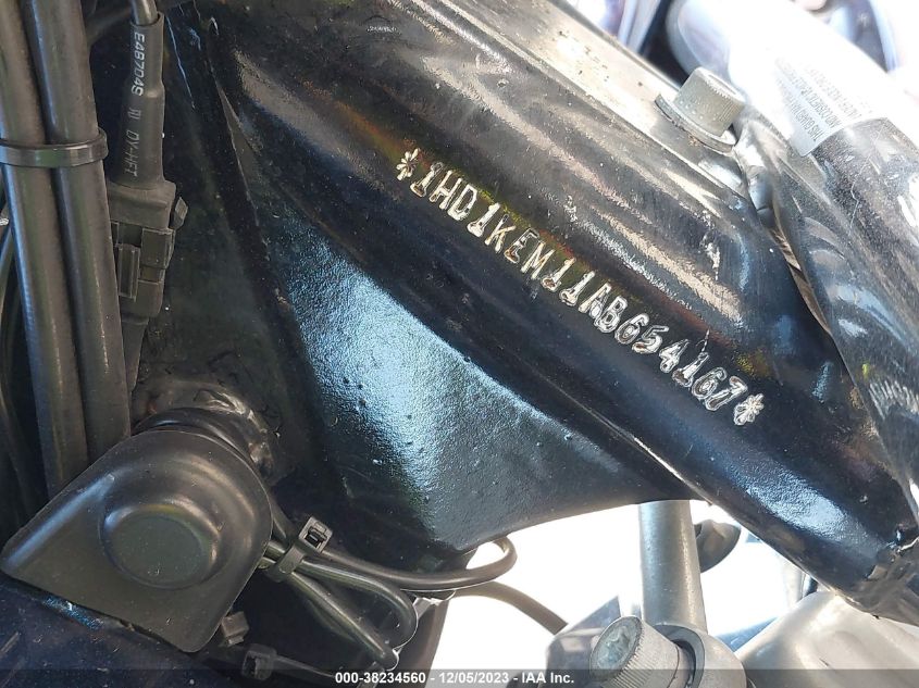 2010 HARLEY-DAVIDSON FLHTK - 1HD1KEM11AB654167