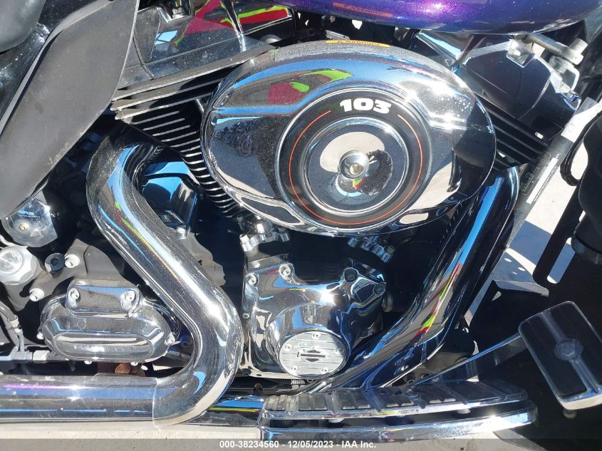 2010 HARLEY-DAVIDSON FLHTK - 1HD1KEM11AB654167