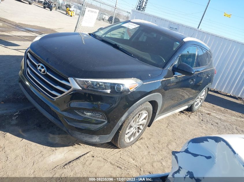 2017 HYUNDAI TUCSON LIMITED/SPORT AND ECO/SE - KM8J33A43HU556429