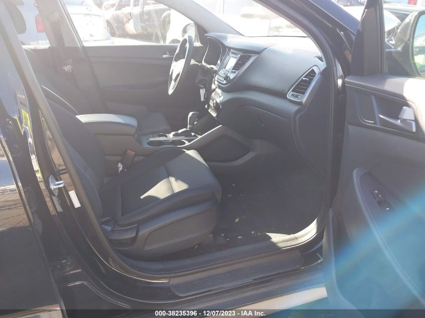 2017 HYUNDAI TUCSON LIMITED/SPORT AND ECO/SE - KM8J33A43HU556429