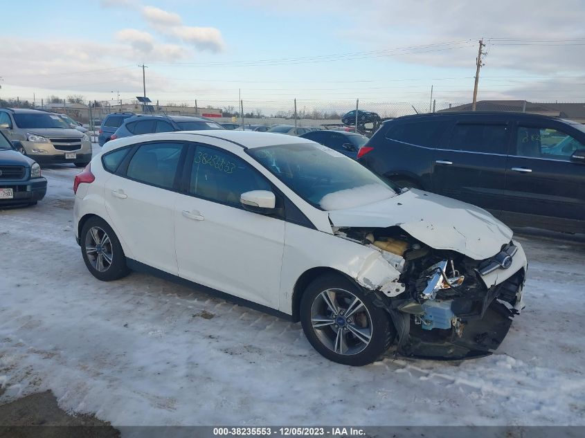 2014 FORD FOCUS SE - 1FADP3K23EL259400