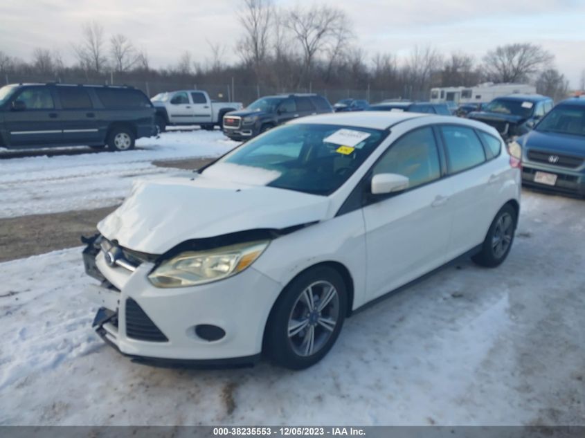 2014 FORD FOCUS SE - 1FADP3K23EL259400