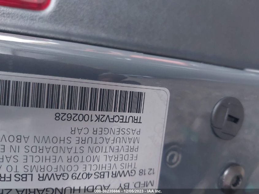 VIN: TRUTECFV2K1002628 2019 AUDI TT 45