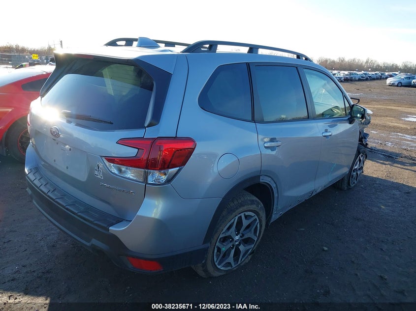 VIN JF2SKADCXPH473866 2023 SUBARU FORESTER PREMIUM