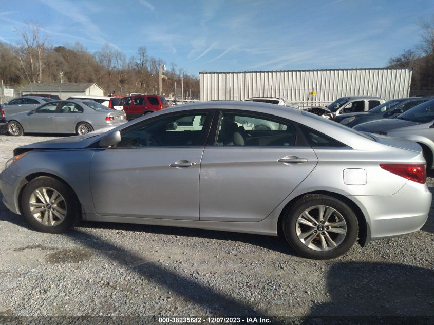 2013 HYUNDAI SONATA GLS - 5NPEB4AC6DH687588