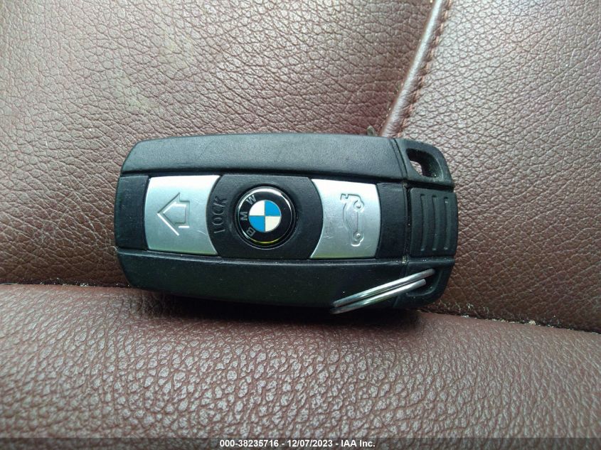 2015 BMW X1 XDRIVE28I - WBAVL1650FVY34482
