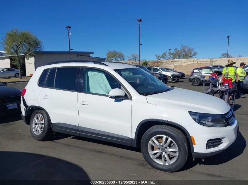 2015 VOLKSWAGEN TIGUAN S - WVGAV7AX7FW592914