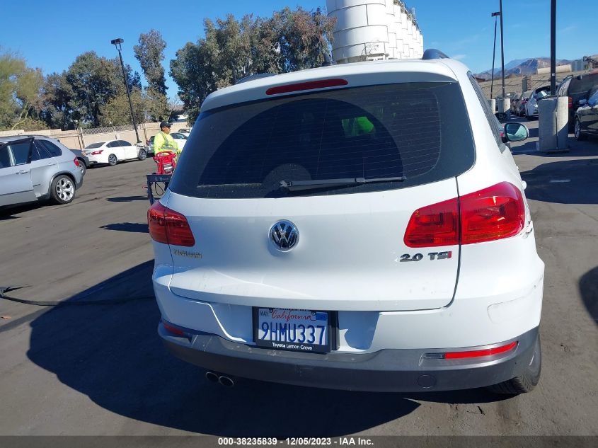 2015 VOLKSWAGEN TIGUAN S - WVGAV7AX7FW592914