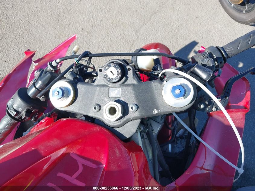 2012 HONDA CBR600 RR - JH2PC4041CK500670