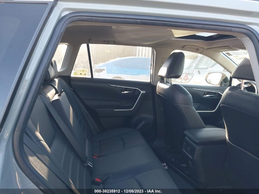 2019 TOYOTA RAV4 XLE PREMIUM - JTMA1RFV5KD046251