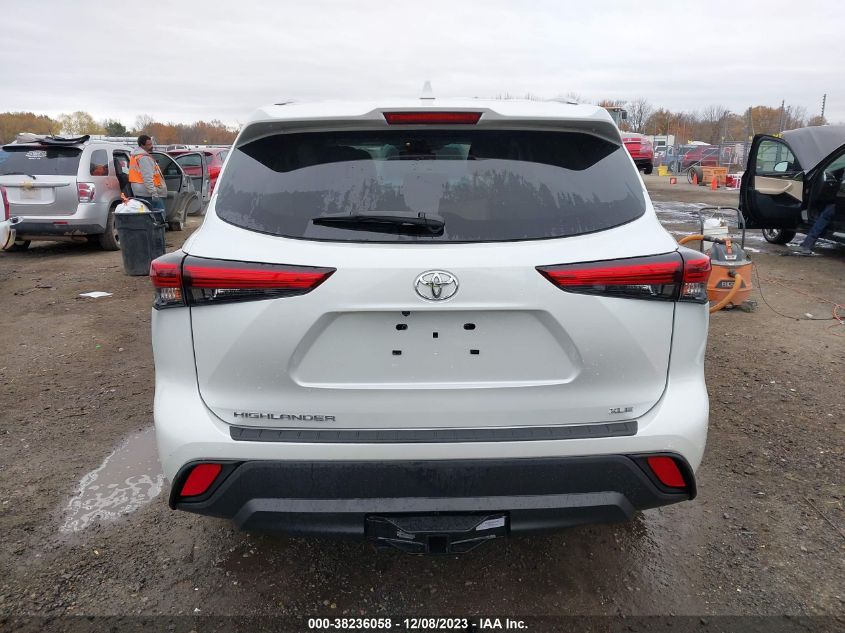 2022 TOYOTA HIGHLANDER XLE - 5TDGZRAHXNS538920