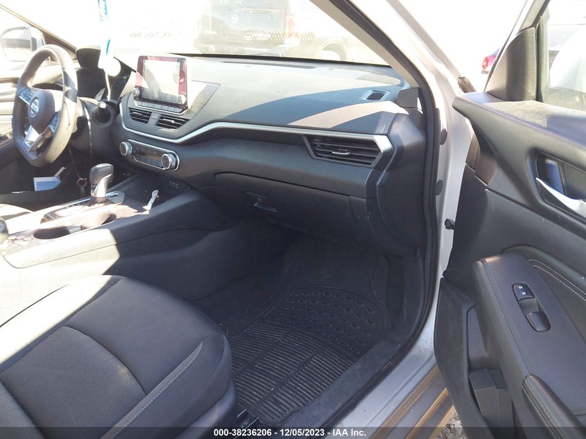 VIN 1N4BL4BV2KC245017 2019 NISSAN ALTIMA S
